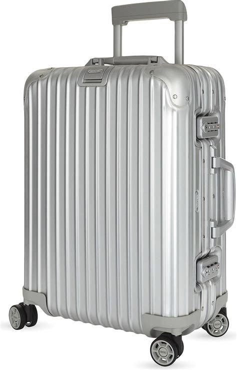 best cabin luggage suitcase.